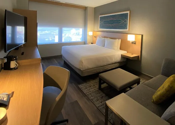 Hyatt Place Tulsa/downtown 3*