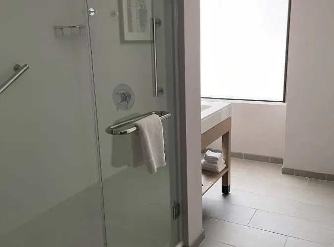Hyatt Place Tulsa/downtown 3*
