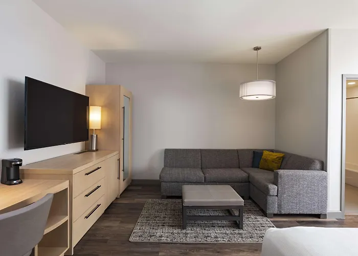 Hyatt Place Tulsa/downtown 3*