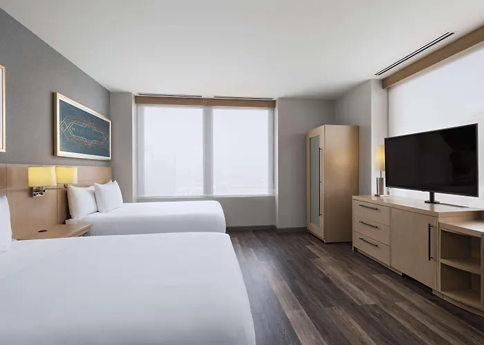 Hyatt Place Tulsa/downtown 3*